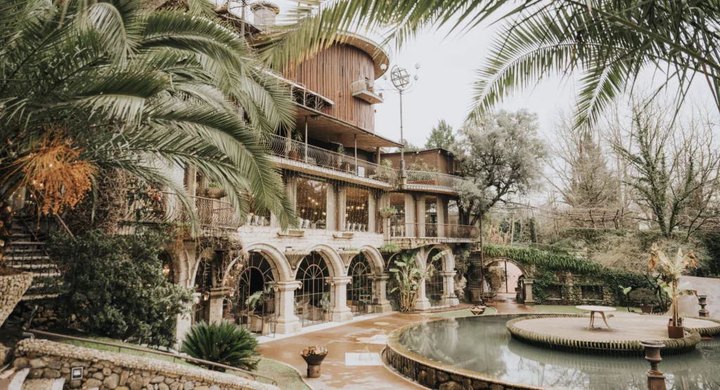 Image : https://www.quintalagodoscisnes.com/